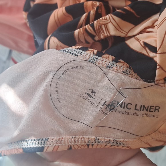 NWT CUPSHE SWIMSUIT - Picture 11 of 11